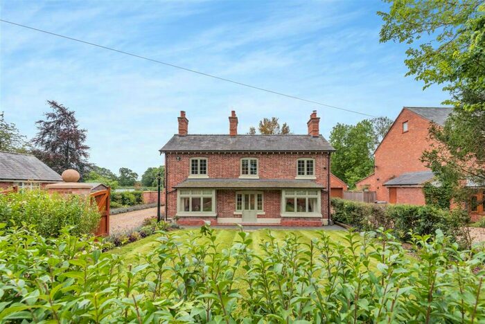 5 Bedroom Detached House For Sale In Wrexham Road, Burland, Nantwich, CW5