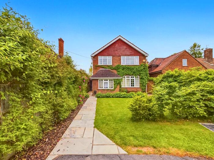 4 Bedroom Detached House For Sale In Church End Cottages, Bledlow - Country Living!, HP27