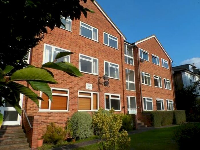 2 Bedroom Flat To Rent In Craufurd Court, 24 Craufurd Rise, Maidenhead SL6
