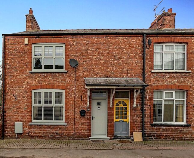 2 Bedroom End Of Terrace House For Sale In Bradleys Terrace, Great Ayton, Middlesbrough, TS9