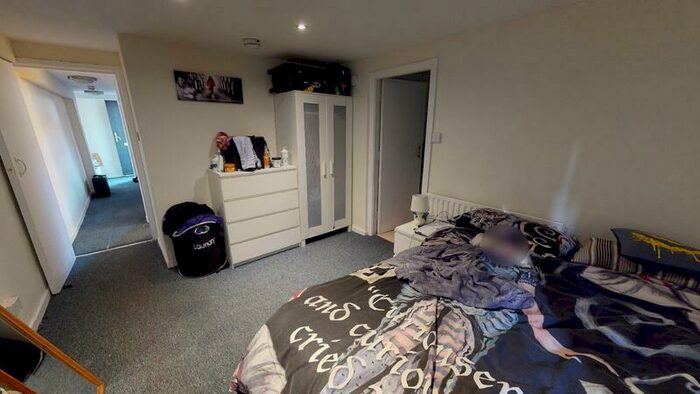 1 Bedroom Flat To Rent In Queens Road, Hyde Park, Leeds, LS6