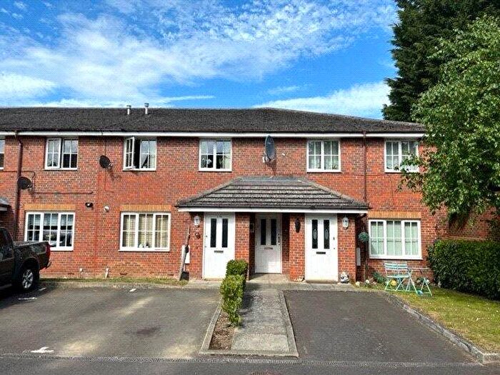 2 Bedroom Flat For Sale In Chaucer Street, Northampton, NN2