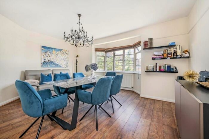 2 Bedroom Flat To Rent In Ossulton Way, East Finchley, N2