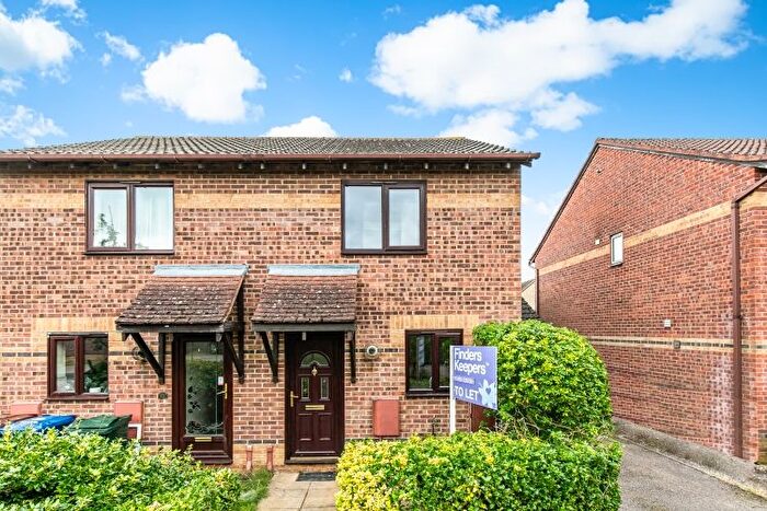 2 Bedroom Semi-Detached House To Rent In Acorn Close, Bicester, OX26