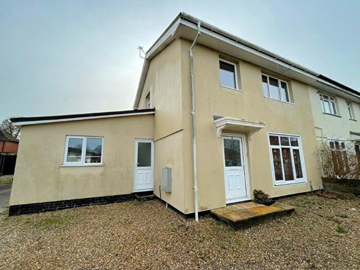 6 Bedroom Semi-Detached House To Rent In Scarnell Road, Norwich, NR5