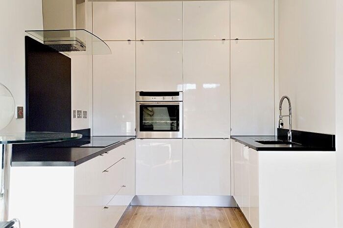 1 Bedroom Flat To Rent In Butlers And Colonial Wharf, Shad Thames, London, SE1