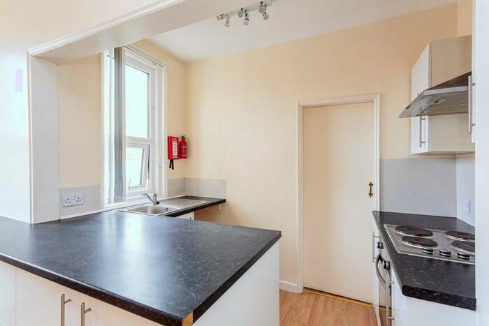 1 Bedroom Apartment To Rent In Horncliffe Road, Blackpool, Lancashire, FY4