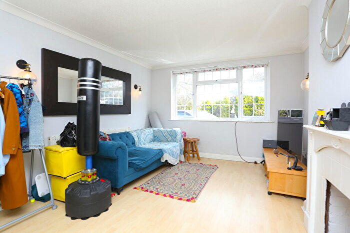 5 Bedroom Semi-Detached House For Sale In Court Road, Orpington, BR6