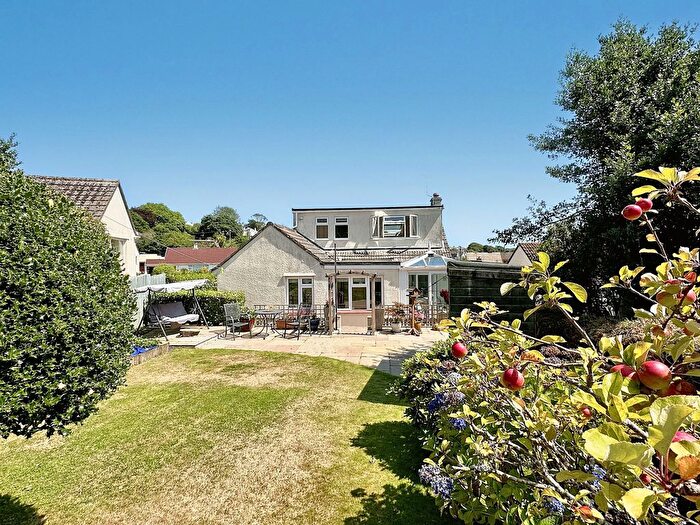 3 Bedroom Detached House For Sale In Kelley Road, Falmouth, TR11