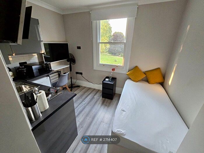 Studio To Rent In Philbeach Gardens, London, SW5