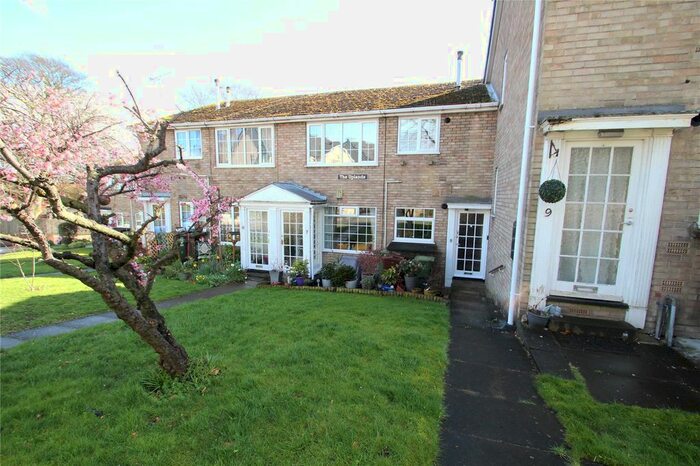 2 Bedroom Flat To Rent In The Uplands, Pontefract, West Yorkshire, WF8