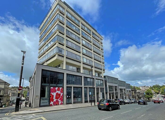 2 Bedroom Flat To Rent In Parliament Street, Harrogate, HG1