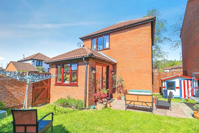 2 Bedroom Detached House For Sale In Kimbolton Court, Giffard Park, Milton Keynes, Buckinghamshire, MK14