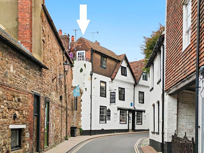 2 Bedroom Flat For Sale In Wish Ward, Rye, TN31