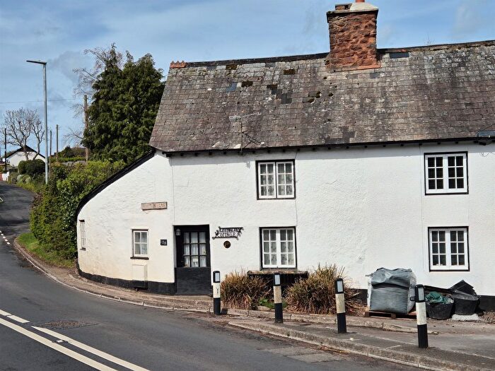 2 Bedroom End Of Terrace House For Sale In Periton Lane, Minehead, TA24