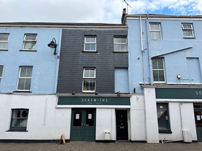 1 Bedroom Flat To Rent In Molesworth Street, Wadebridge, PL27