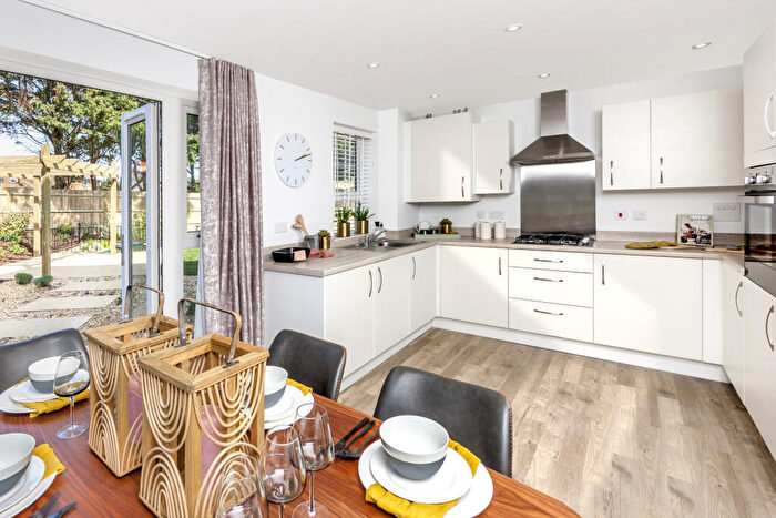 3 Bedroom Detached House For Sale In Winnycroft Lane, Matson, Gloucester, GL4