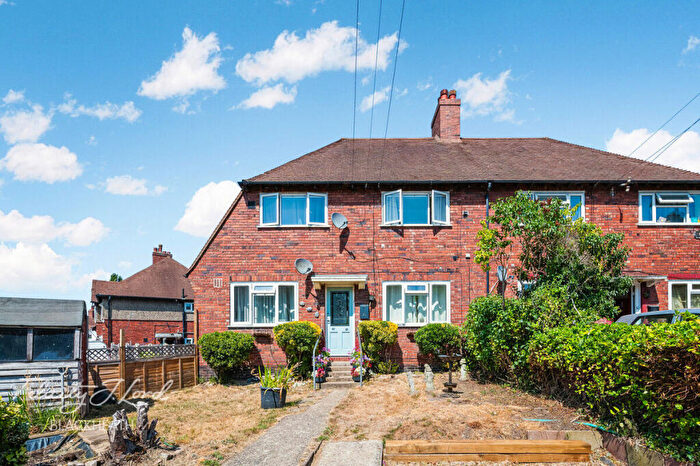 2 Bedroom Maisonette For Sale In Churchbury Road, Eltham, SE9