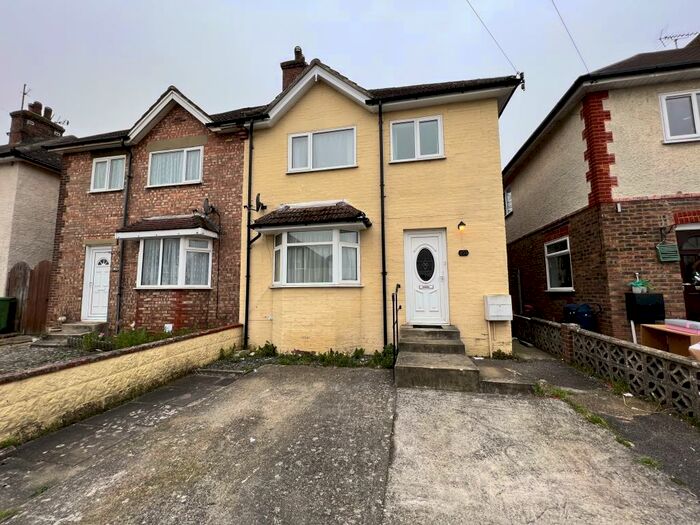 3 Bedroom End Of Terrace House To Rent In Hampden Park, BN22
