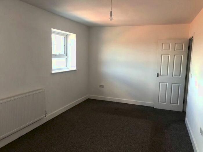 2 Bedroom Flat To Rent In Rockingham House, Doncaster, DN2