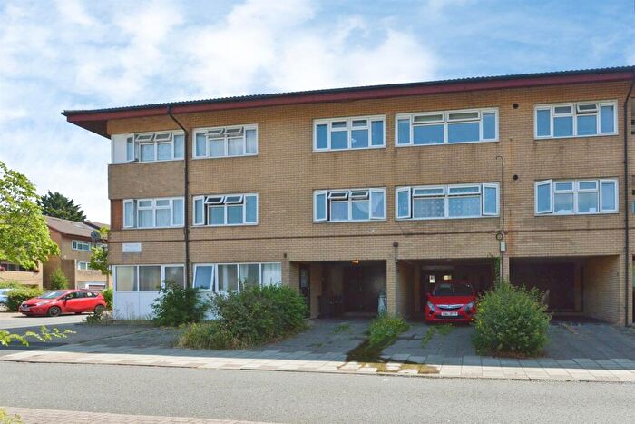 1 Bedroom Apartment For Sale In Ramsons Avenue, Conniburrow, Milton Keynes, MK14