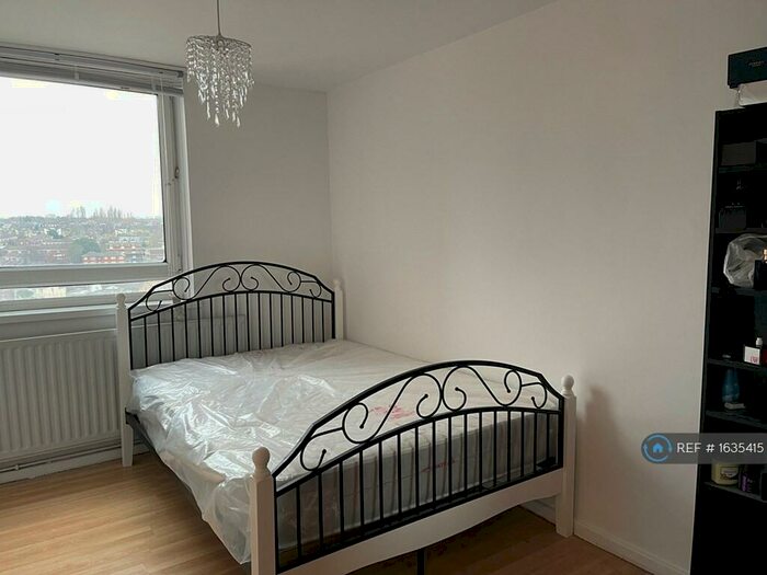 2 Bedroom Flat To Rent In Woolwich, London, SE18