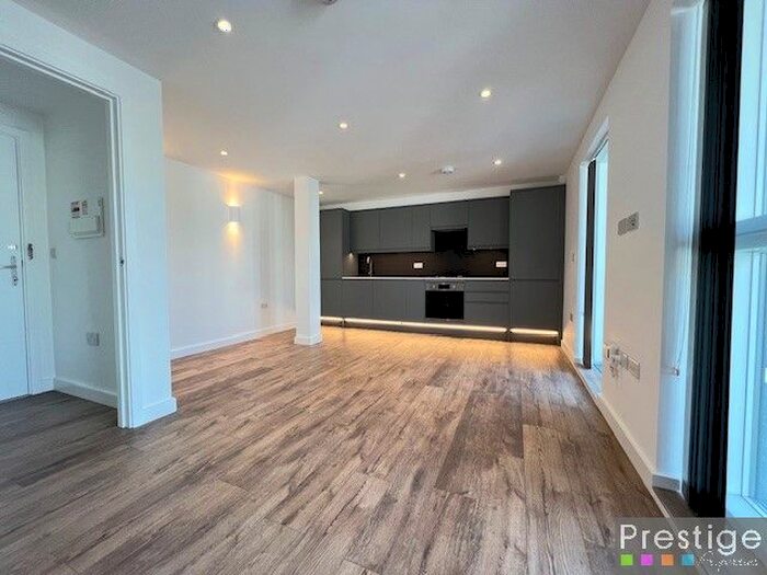 1 Bedroom Flat To Rent In Brent Street, London, NW4