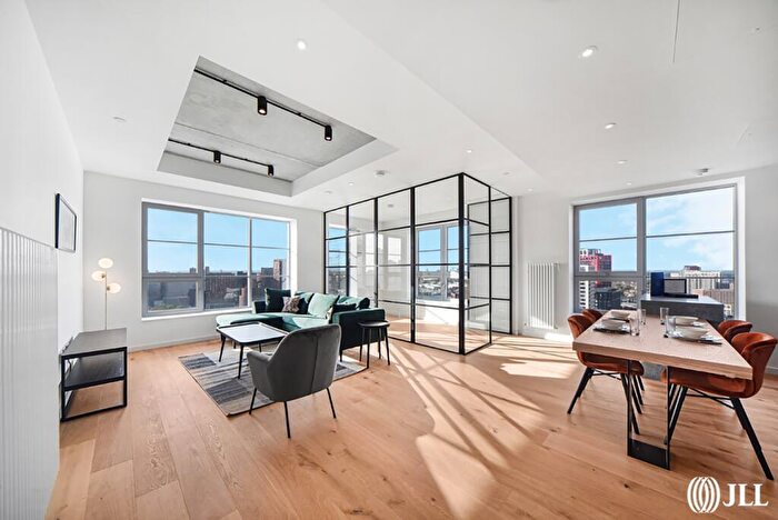 2 Bedroom Apartment To Rent In Douglass Tower, Good Luck Hope, E14