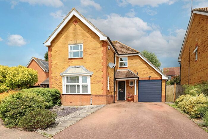 4 Bedroom Detached House For Sale In Eversfield, Southwater, RH13