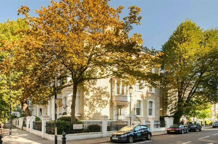 2 Bedroom Flat To Rent In Tregunter Road, London, SW10