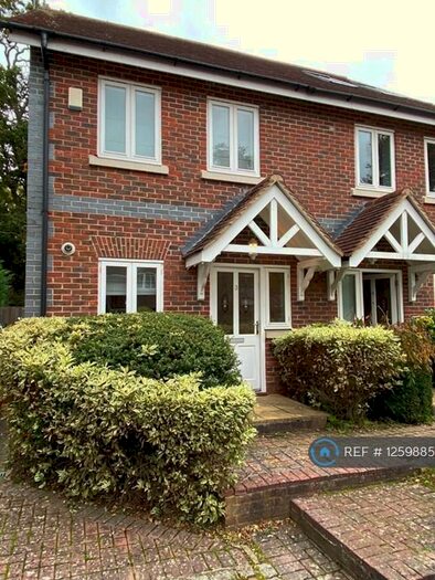 2 Bedroom End Of Terrace House To Rent In Alder Mews, Sindlesham, RG41