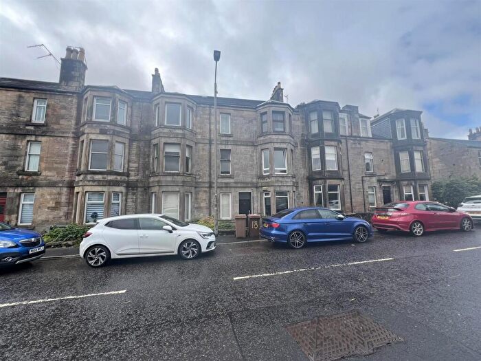 2 Bedroom Flat To Rent In Easwald Bank, Kilbarchan, Johnstone, PA10