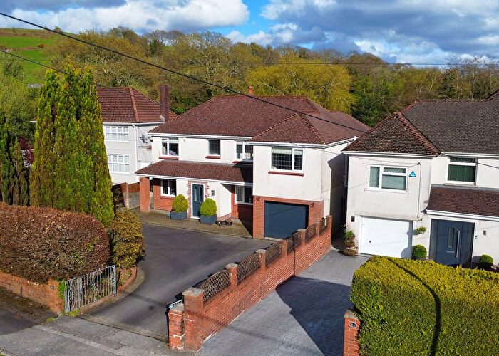 4 Bedroom Detached House For Sale In Gilfach Road, Neath, SA10