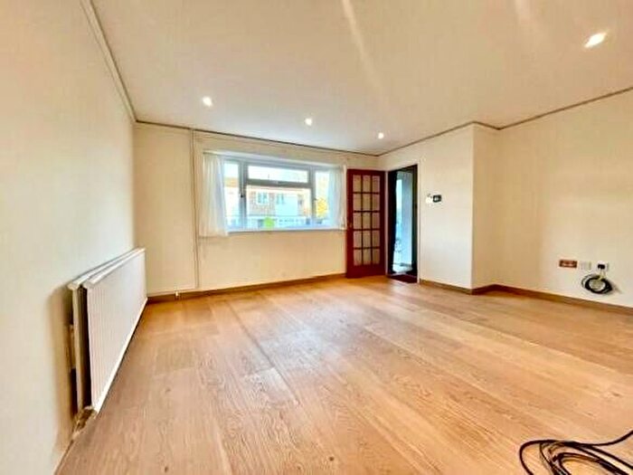 3 Bedroom Property To Rent In Bramley Way, Hardwick, Cambridge, CB23