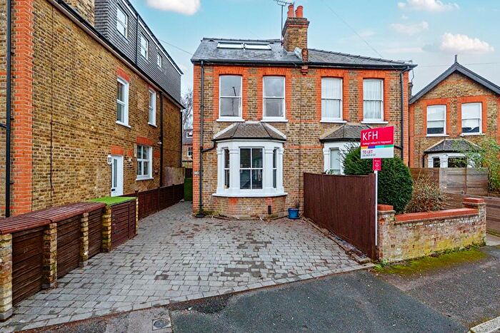 3 Bedroom House To Rent In Rowlls Road, Kingston Upon Thames, KT1