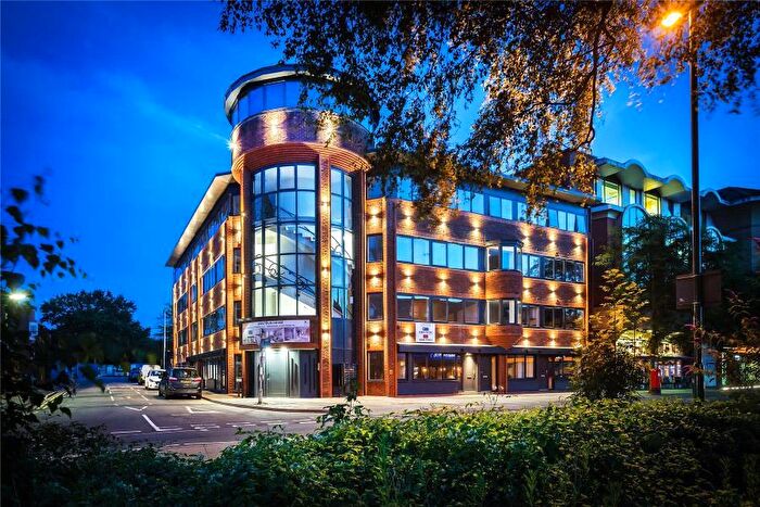 1 Bedroom Apartment To Rent In Woking, Surrey, GU21