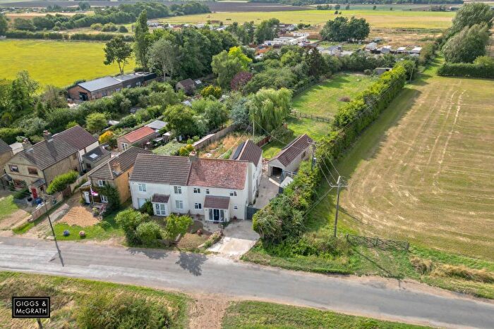 5 Bedroom Semi-Detached House For Sale In East View, Parkhall Road, Somersham, Huntingdon, Cambridgeshire, PE28