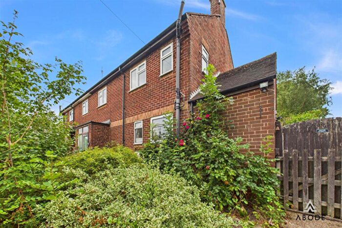 3 Bedroom Semi-Detached House For Sale In Woodville Road, Hartshorne, Swadlincote, DE11