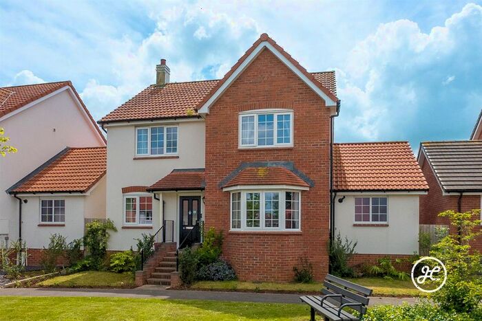 4 Bedroom Detached House For Sale In Orchard Close, Puriton, Bridgwater, TA7