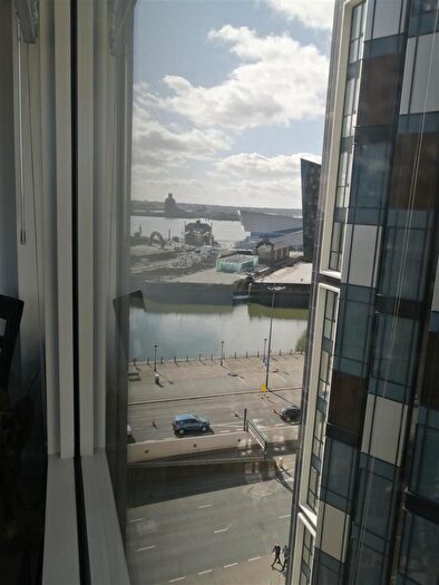 2 Bedroom Apartment For Sale In One Park West, Liverpool, L1
