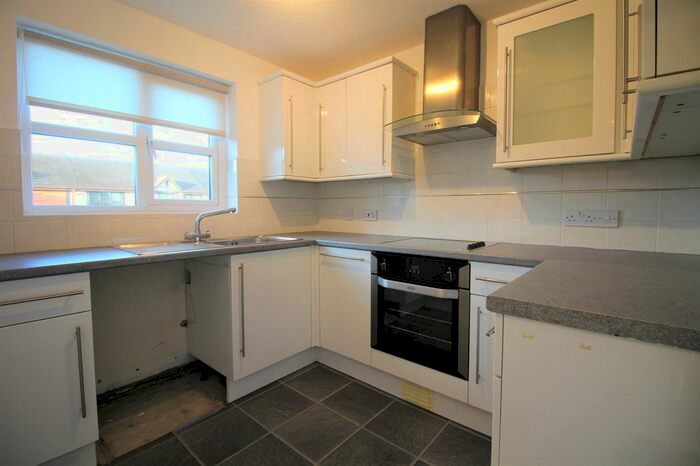 1 Bedroom Flat To Rent In Thornhill Close, Blackpool, Lancashire FY4