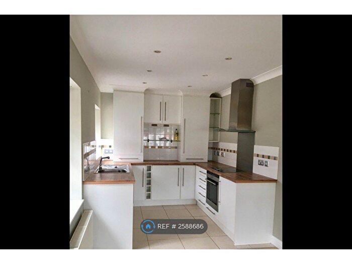 2 Bedroom Flat To Rent In Gold Hill East, Chalfont St. Peter, SL9