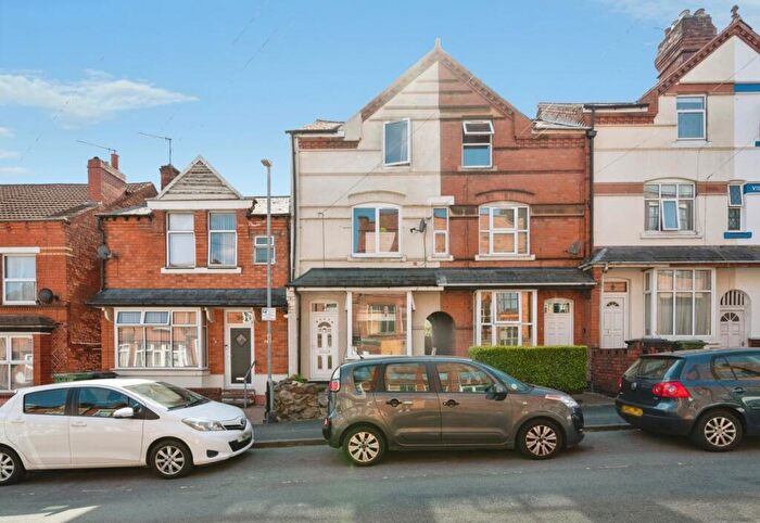 3 Bedroom Terraced House For Sale In Lodge Road, Redditch, Worcestershire, B98