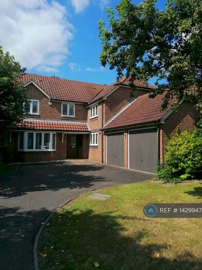 6 Bedroom Detached House To Rent In Heath Park Drive, Bromley, BR1