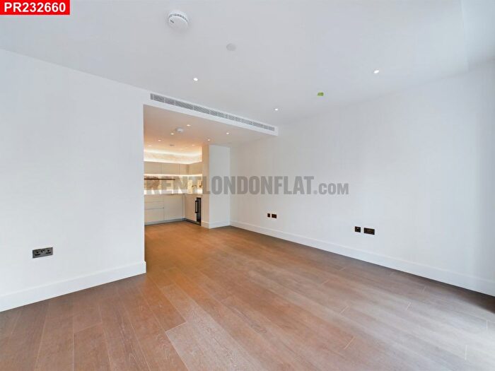 2 Bedroom Flat To Rent In Cascade Way, London, W12