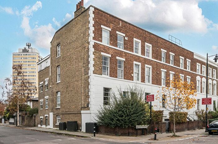 2 Bedroom Flat For Sale In Fentiman Road, London, SW8