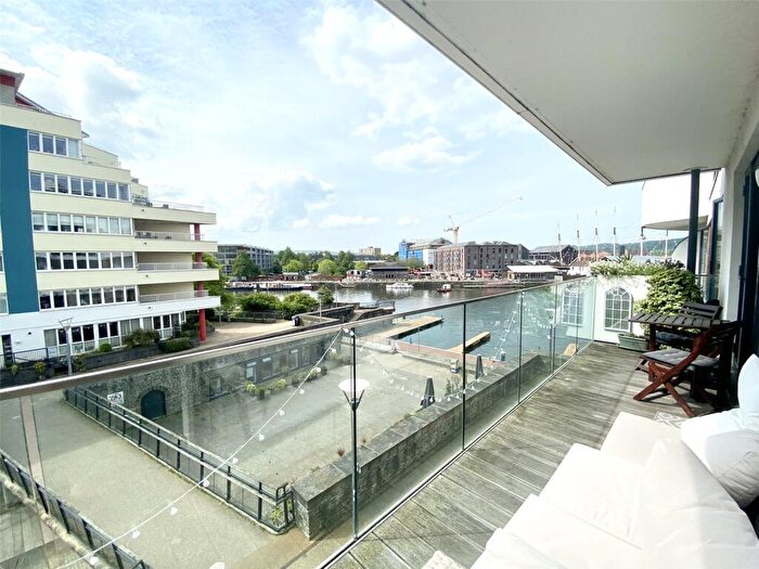 2 Bedroom Apartment To Rent In Harbourside, Invicta, BS1