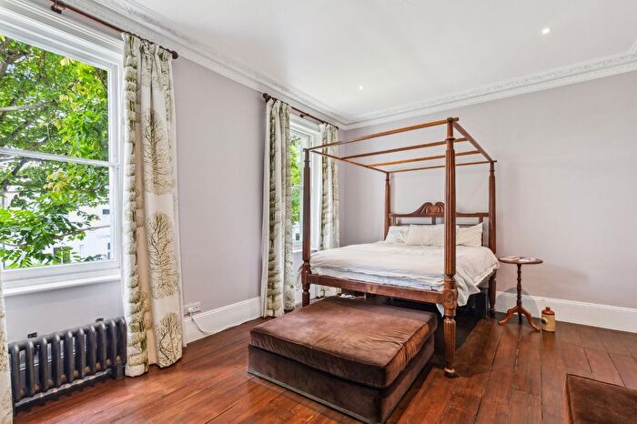 4 Bedroom Property To Rent In Ashchurch Terrace, Ravenscourt Park, W12