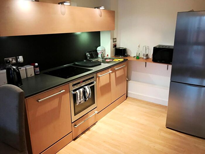 1 Bedroom Apartment To Rent In Fleet Street, Birmingham, B3