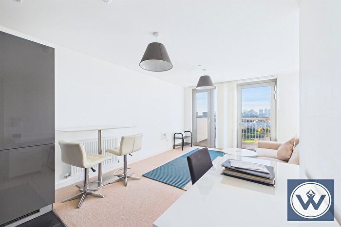 1 Bedroom Flat To Rent In Waterside Heights, Booth Road, E16